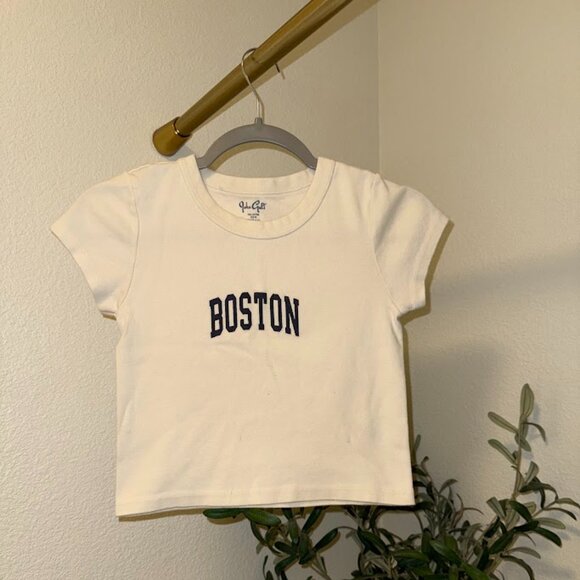 Brandy Melville Boston Baby Tee One Size - Picture 1 of 4